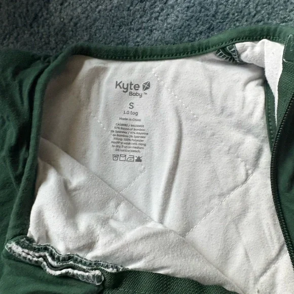 Kyte BABY Green and Navy Sleep Sacks - Picture 2 of 6
